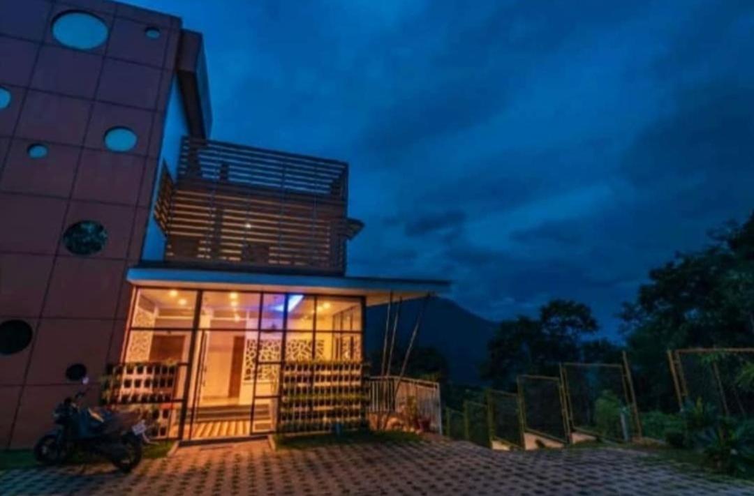 Palmtree Leaf, Munnar Hotel Exterior photo