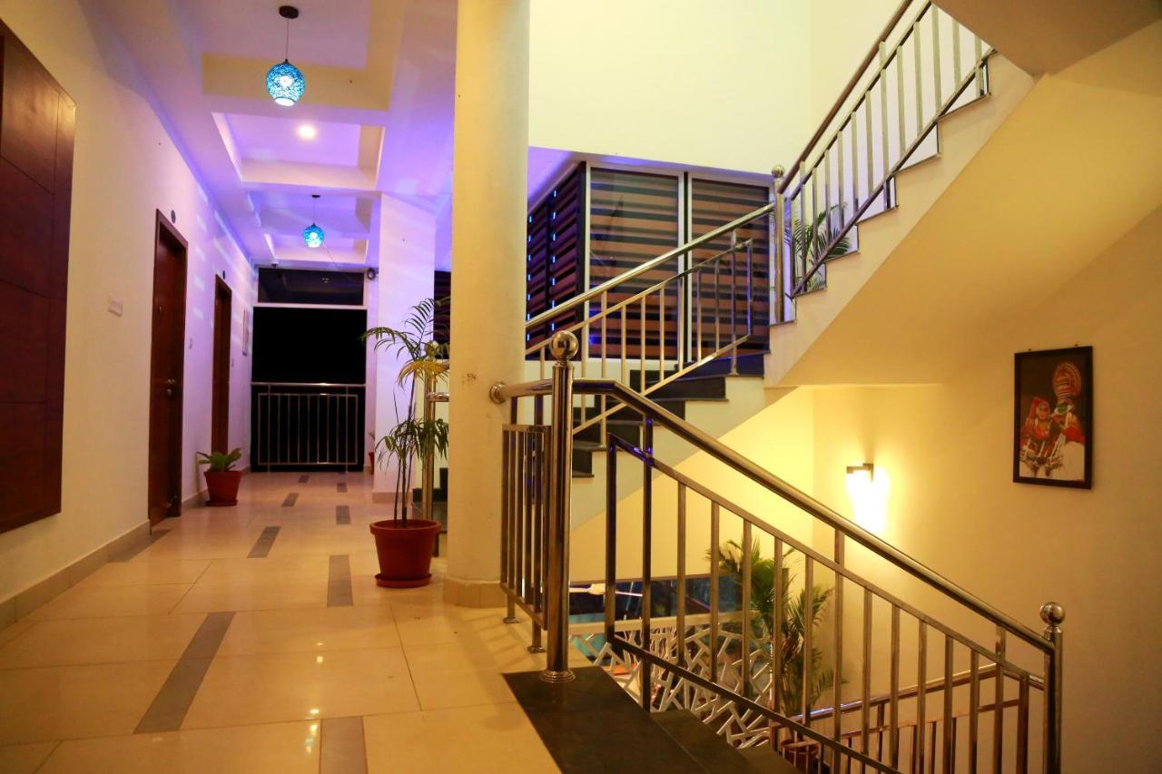 Palmtree Leaf, Munnar Hotel Exterior photo